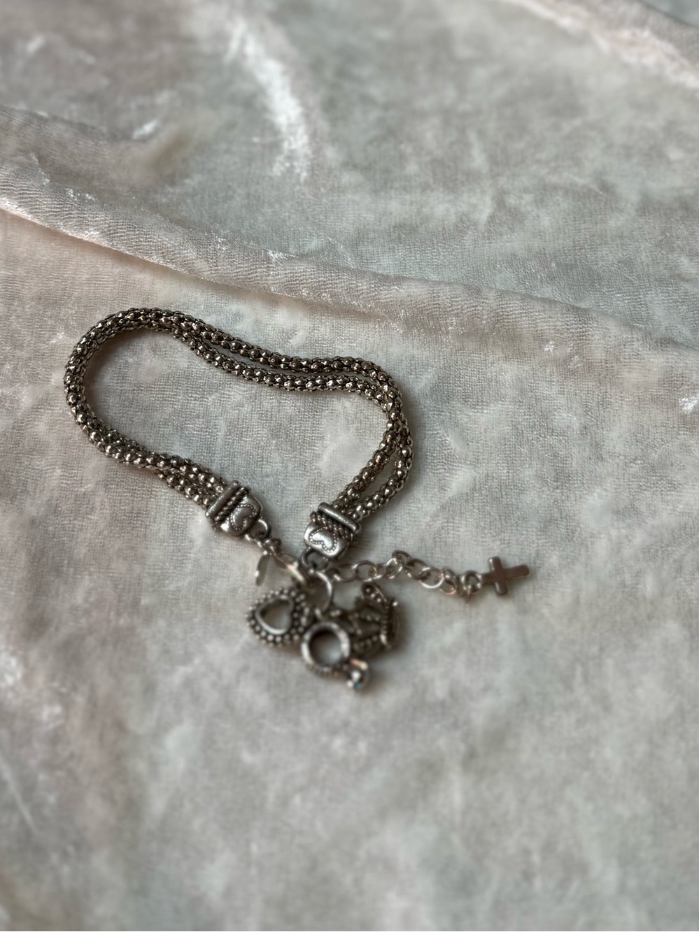 Daughter of the King Silver-Tone Heart, Crown & Cross Charm Bracelet Religious - Picture 2 of 4